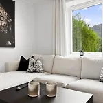 Διαμέρισμα Pergola - Free Parking - 5 Min Walk To Facilities Μπέργκεν