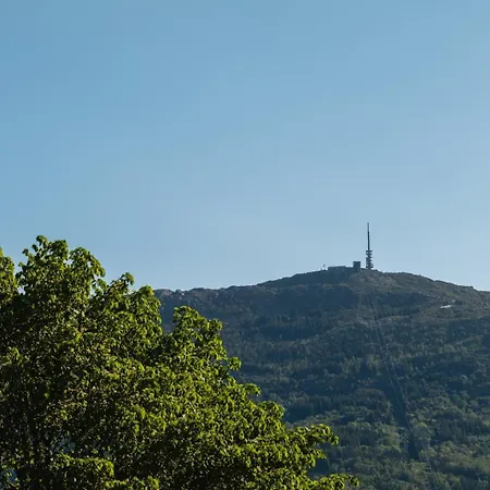 Pergola - Free Parking - 5 Min Walk To Facilities 아파트