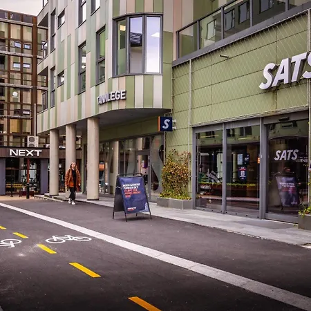 Pergola - Free Parking - 5 Min Walk To Facilities