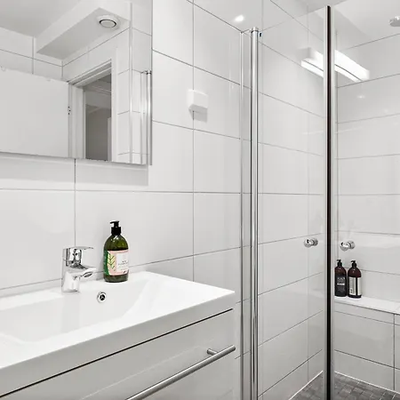 Pergola - Free Parking - 5 Min Walk To Facilities 아파트 베르겐