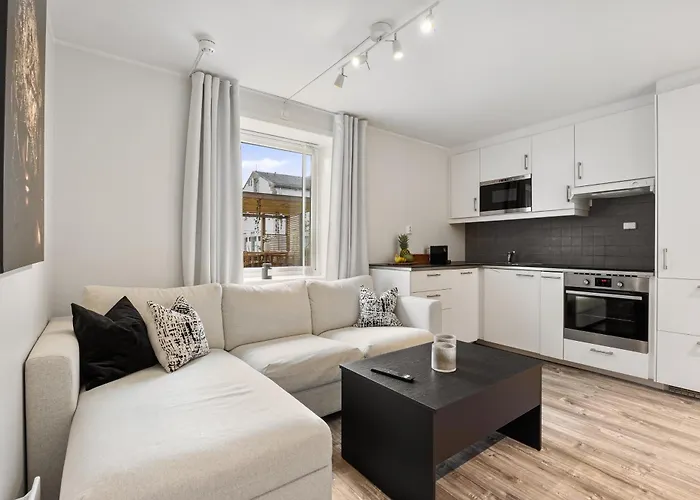 Pergola - Free Parking - 5 Min Walk To Facilities Апартаменты *